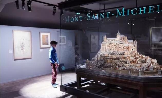 法國(guó)博物館使用HoloLens展示作品