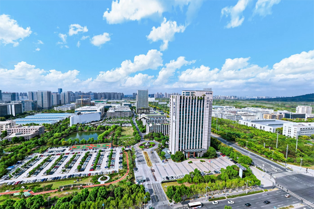現(xiàn)實(shí)生活中哪些企業(yè)比較適合用VR？